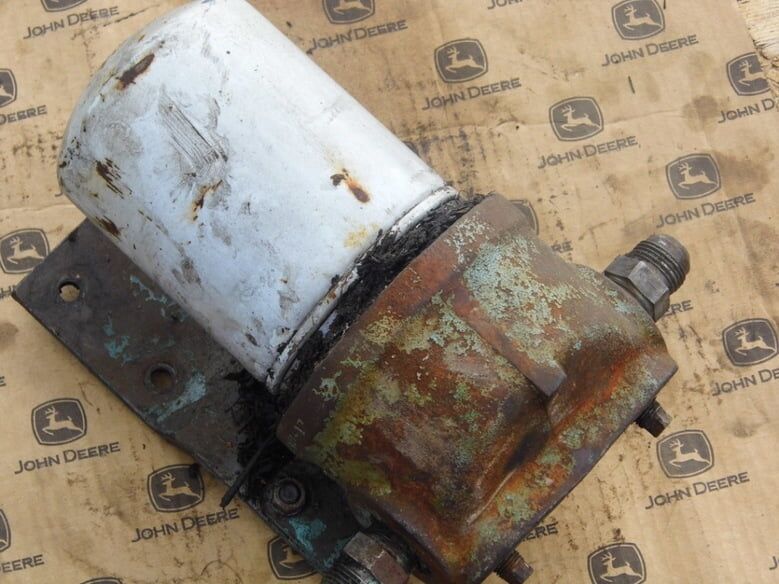 353 Oil Filter Housing