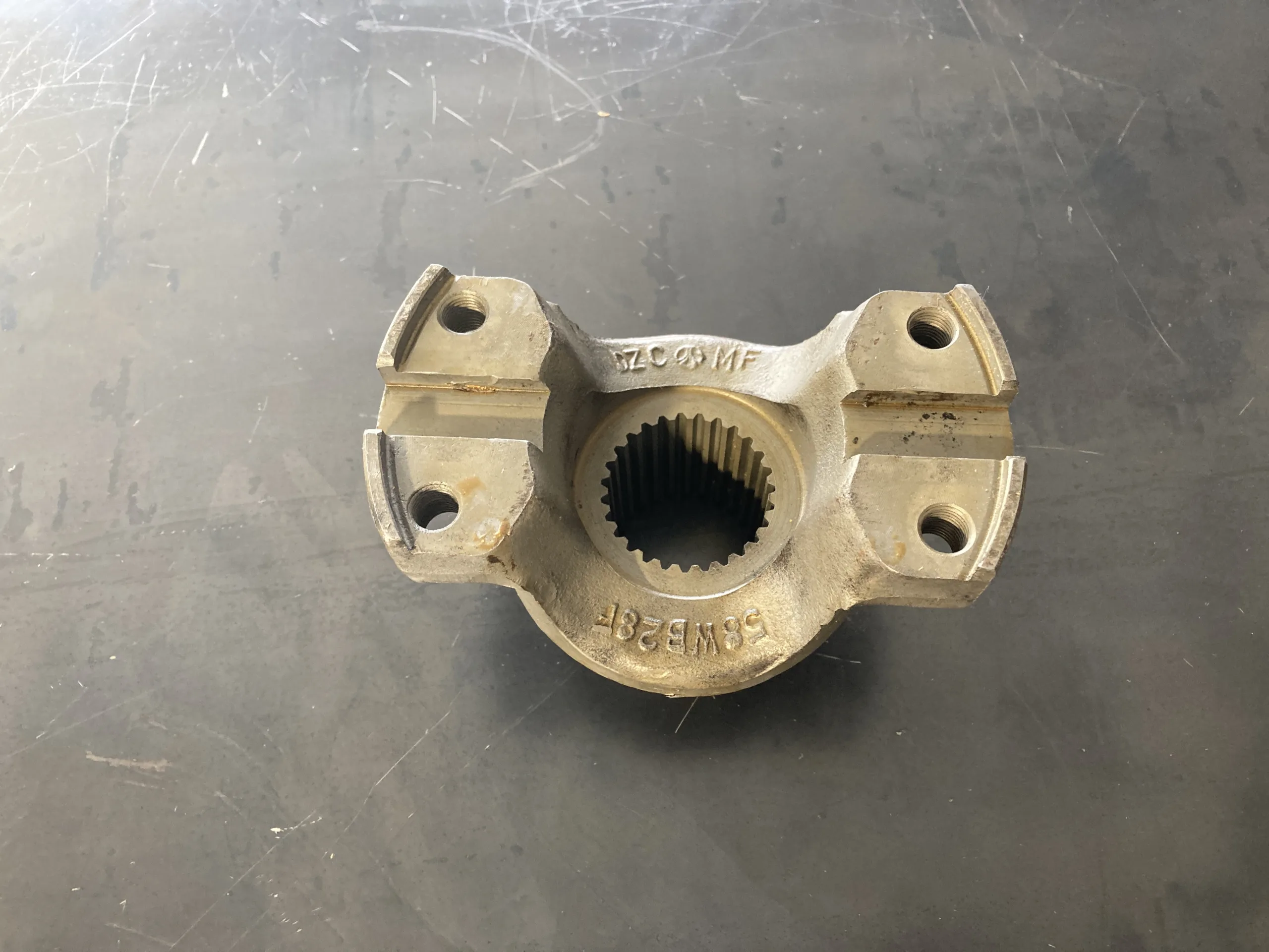 Front Differential U-Joint Yoke T45175 - Image 4