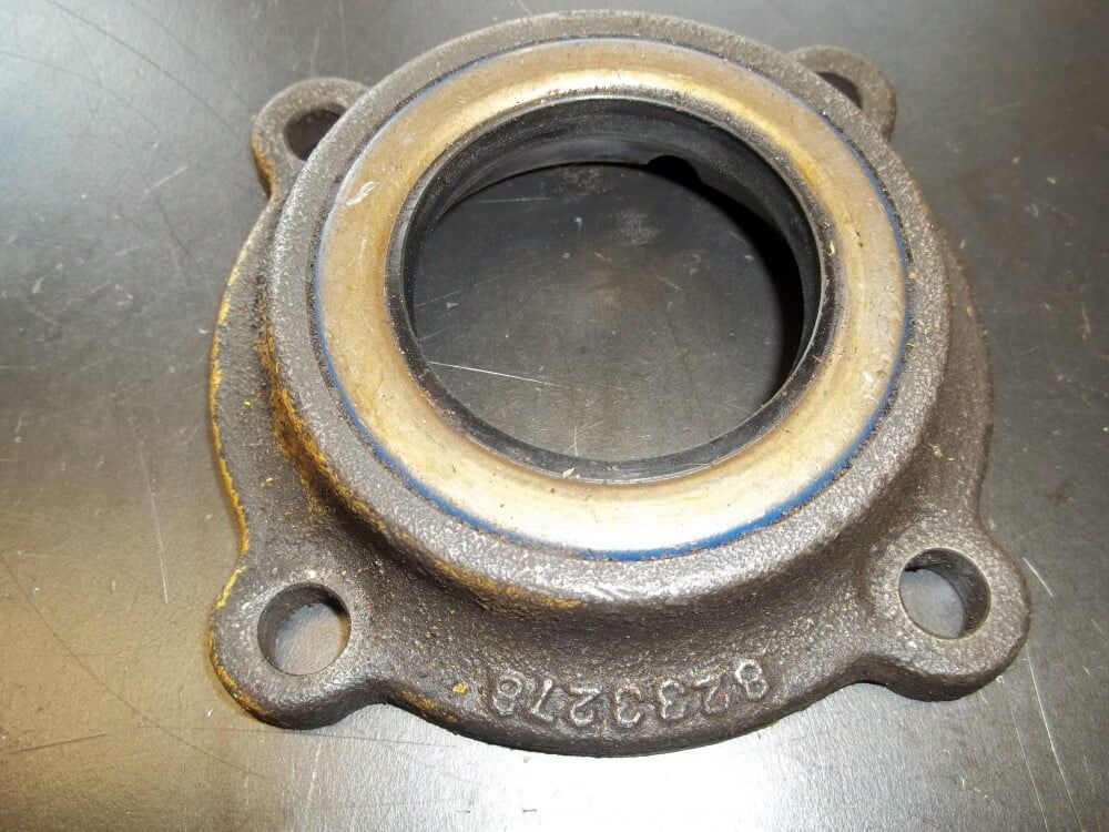 New Process Transmission Cover 8233278