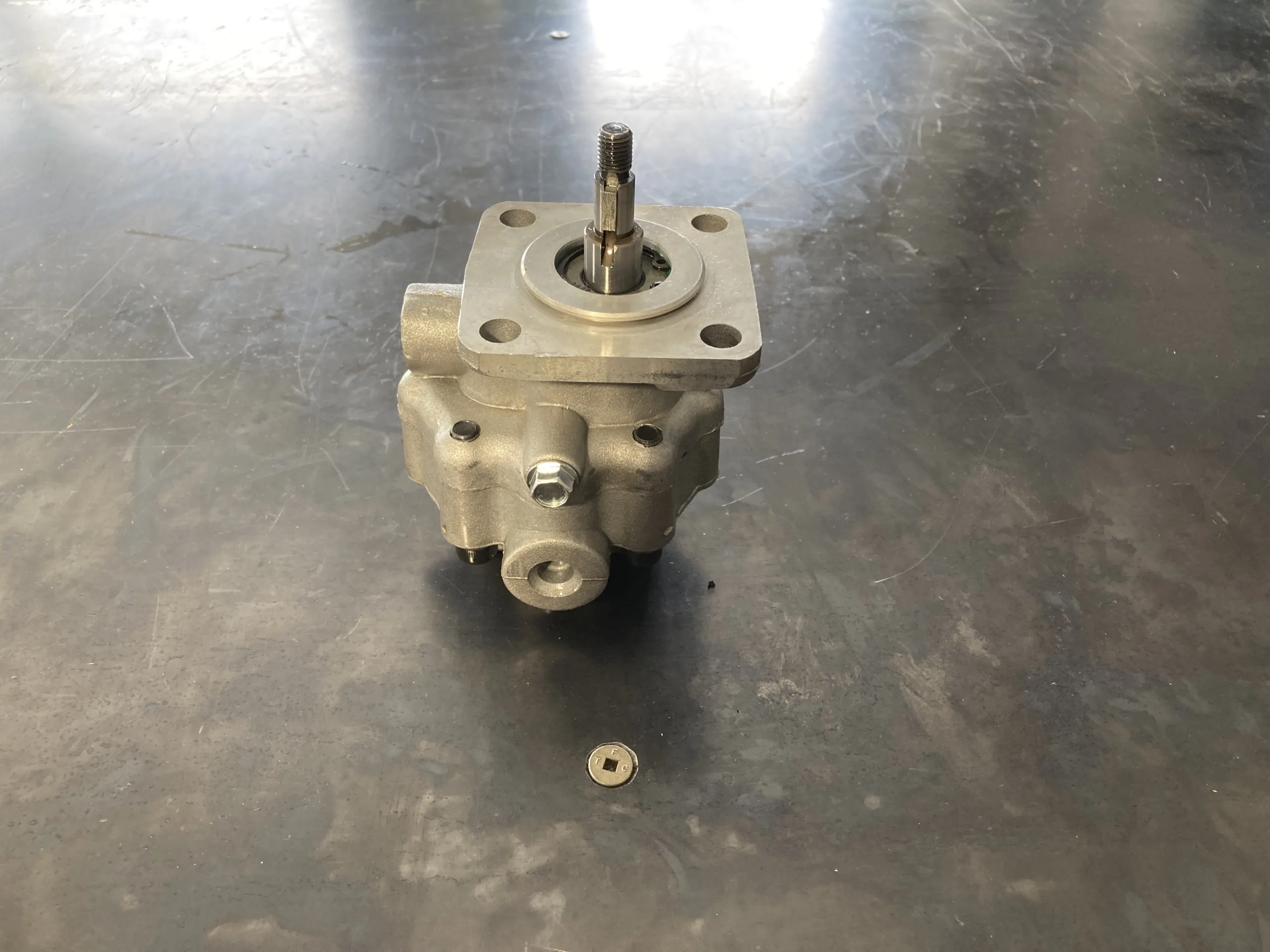 Winch Pump - w/o Relief Valve